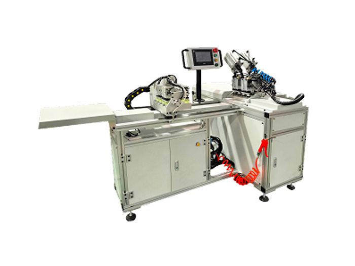 Four-slot row cutting saw